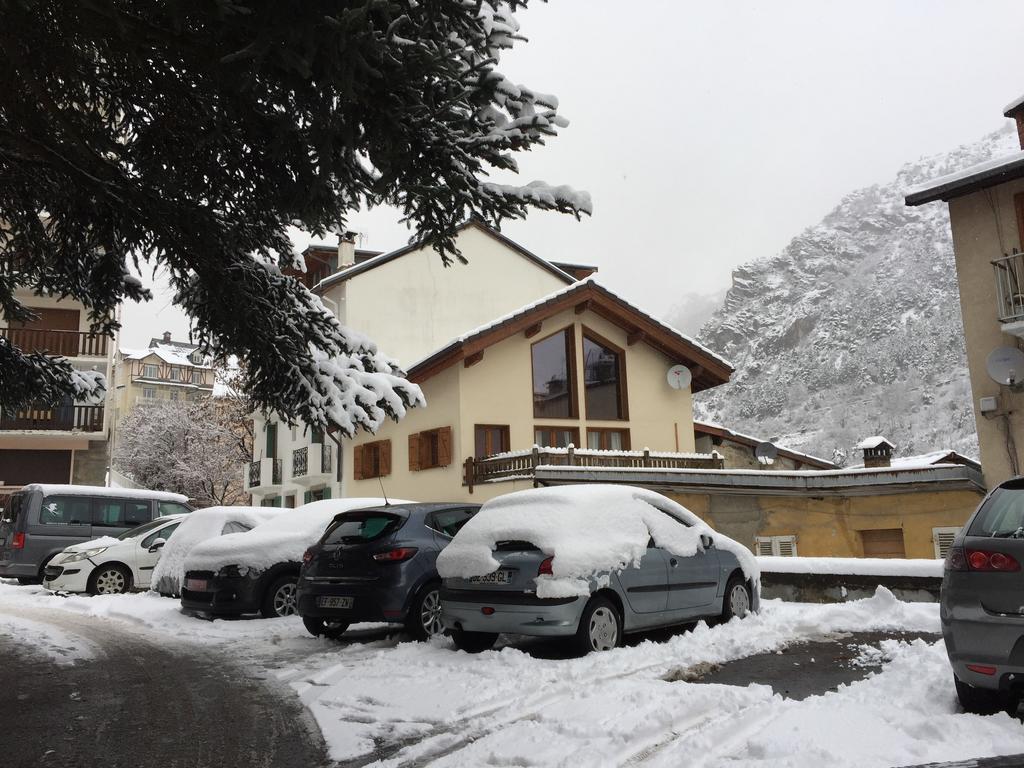 滑雪山林小屋 布里德莱班 外观 照片